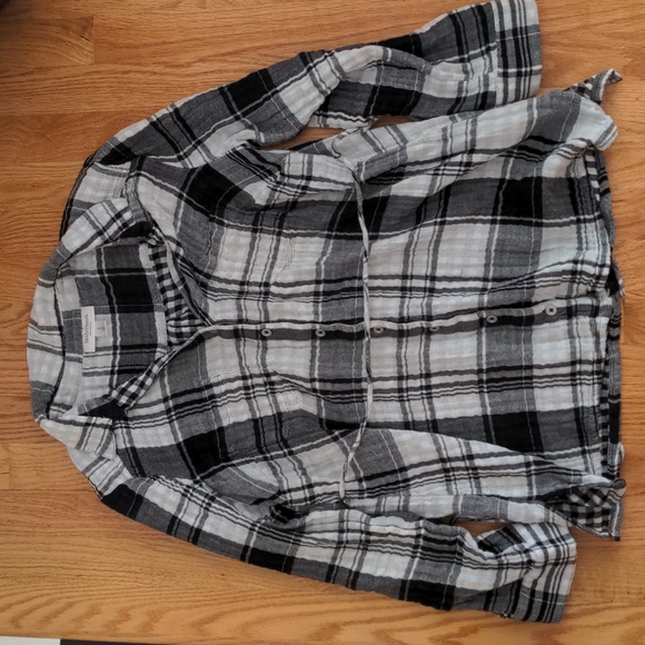 Maternity plaid top - Picture 1 of 5